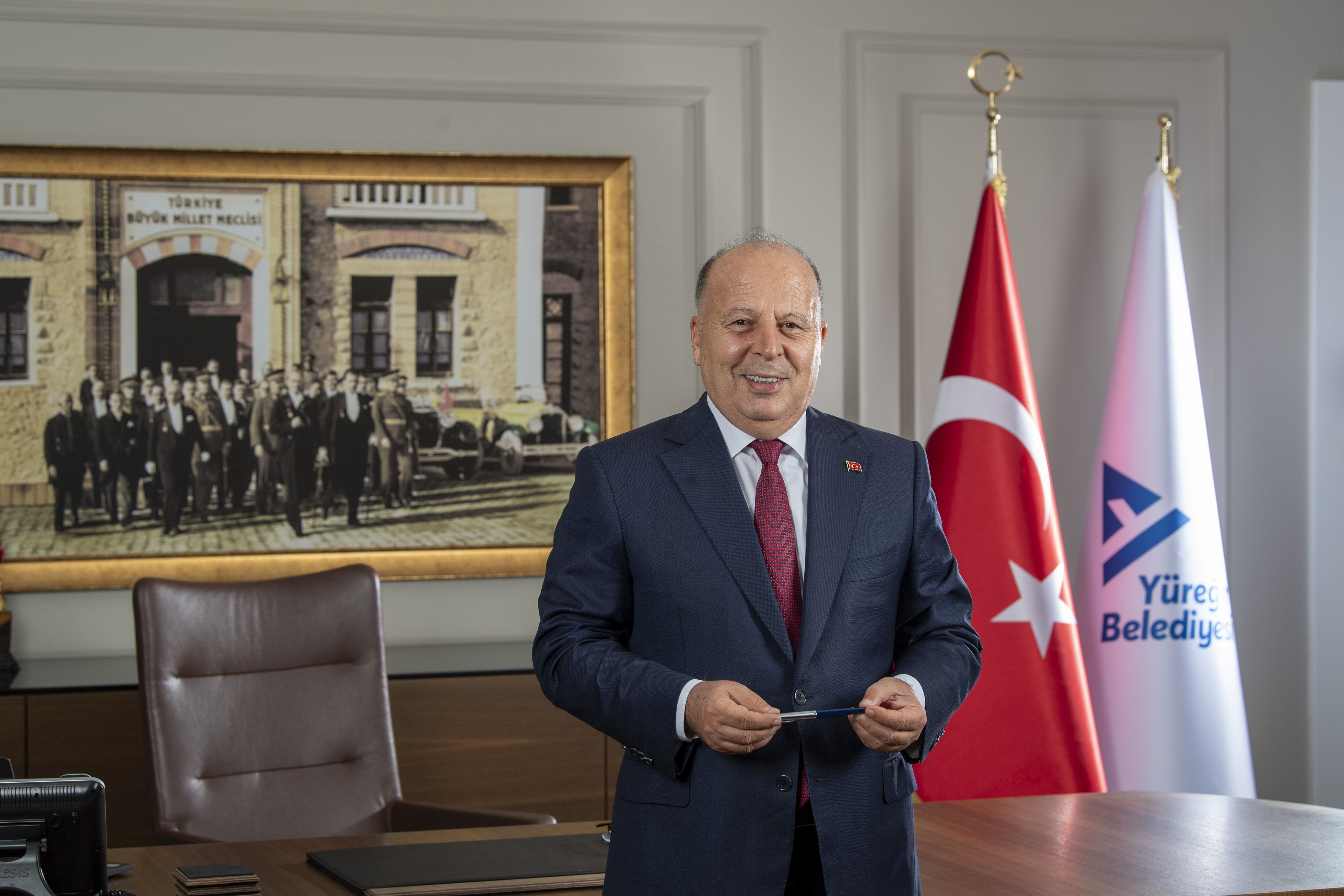 Özel
