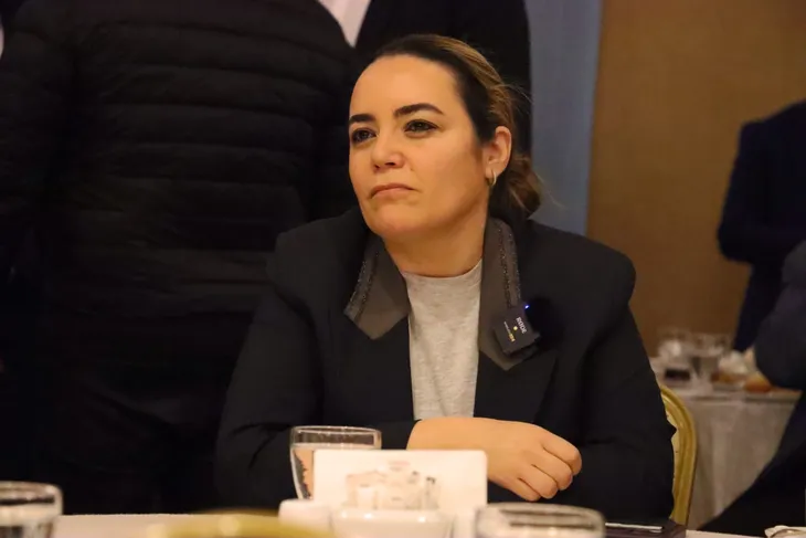 Ayyuce Turkes Ten Karalar Ve Kocaispir E Sert Cikis Karsimdakileri Rakip Olarak Gormuyorum 1709559887 917 Large
