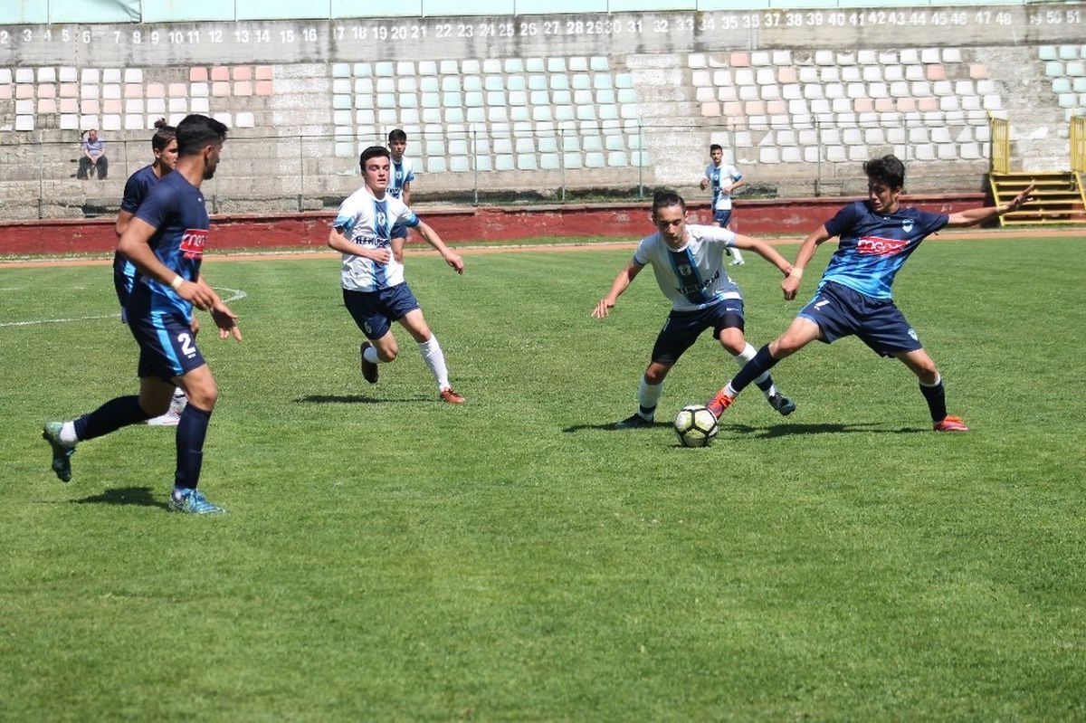 Spor