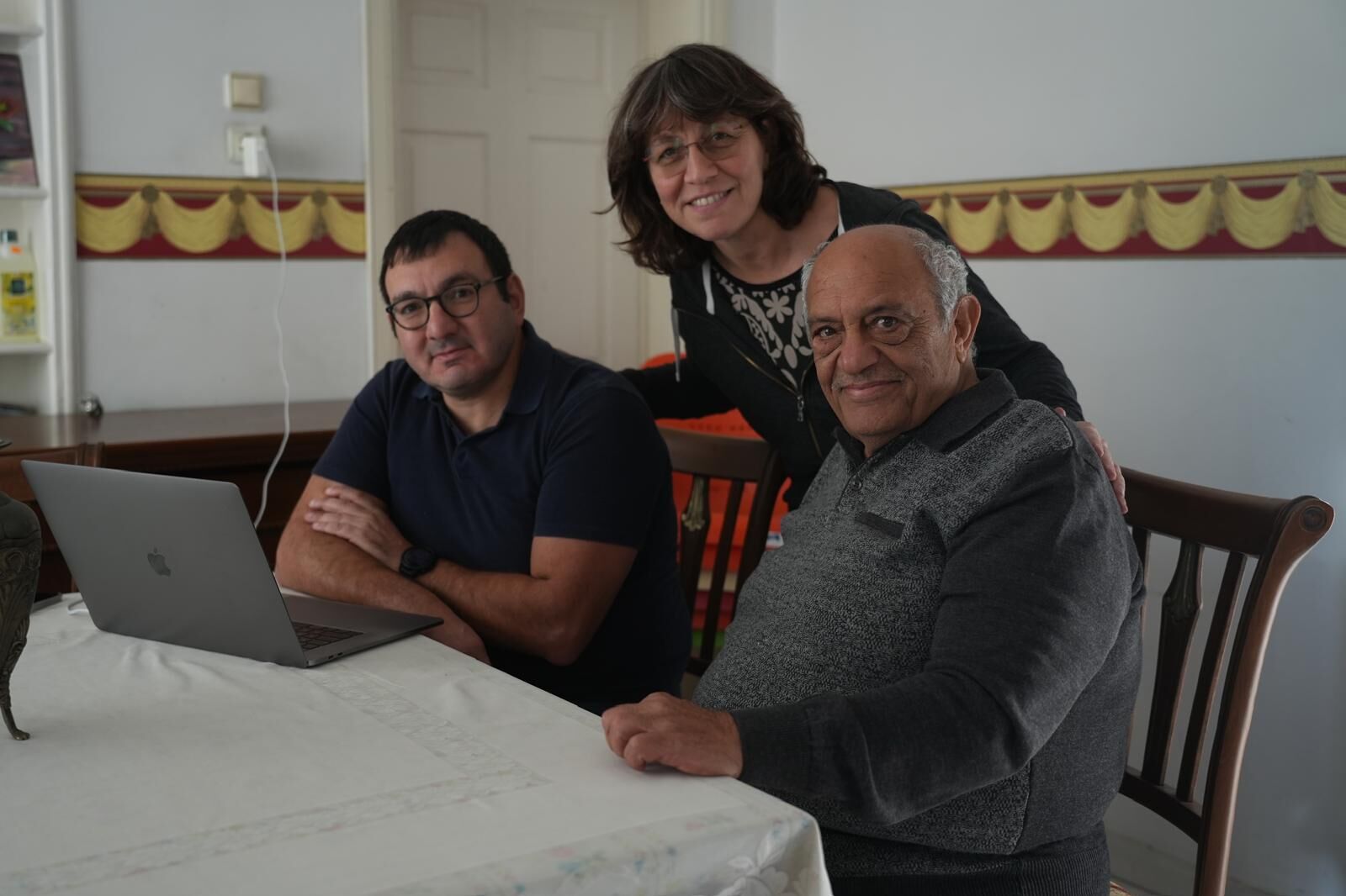 Yüzme Dünyasının Efsanesi Adanalı Erdal Acet Kitap Oldu