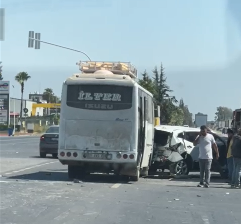 Turhan Cemal Beriker Bulvarı’nda Zincirleme Kaza