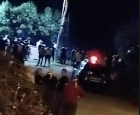Yüreğir’de Yangın Paniği! Alevleri Vatandaşlar Söndürdü