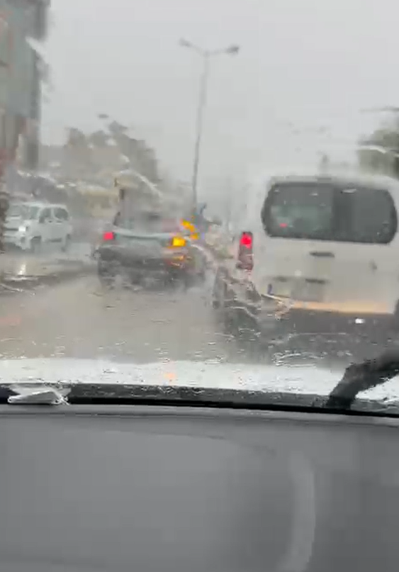 Adana’da Sağanak Trafiği Vurdu