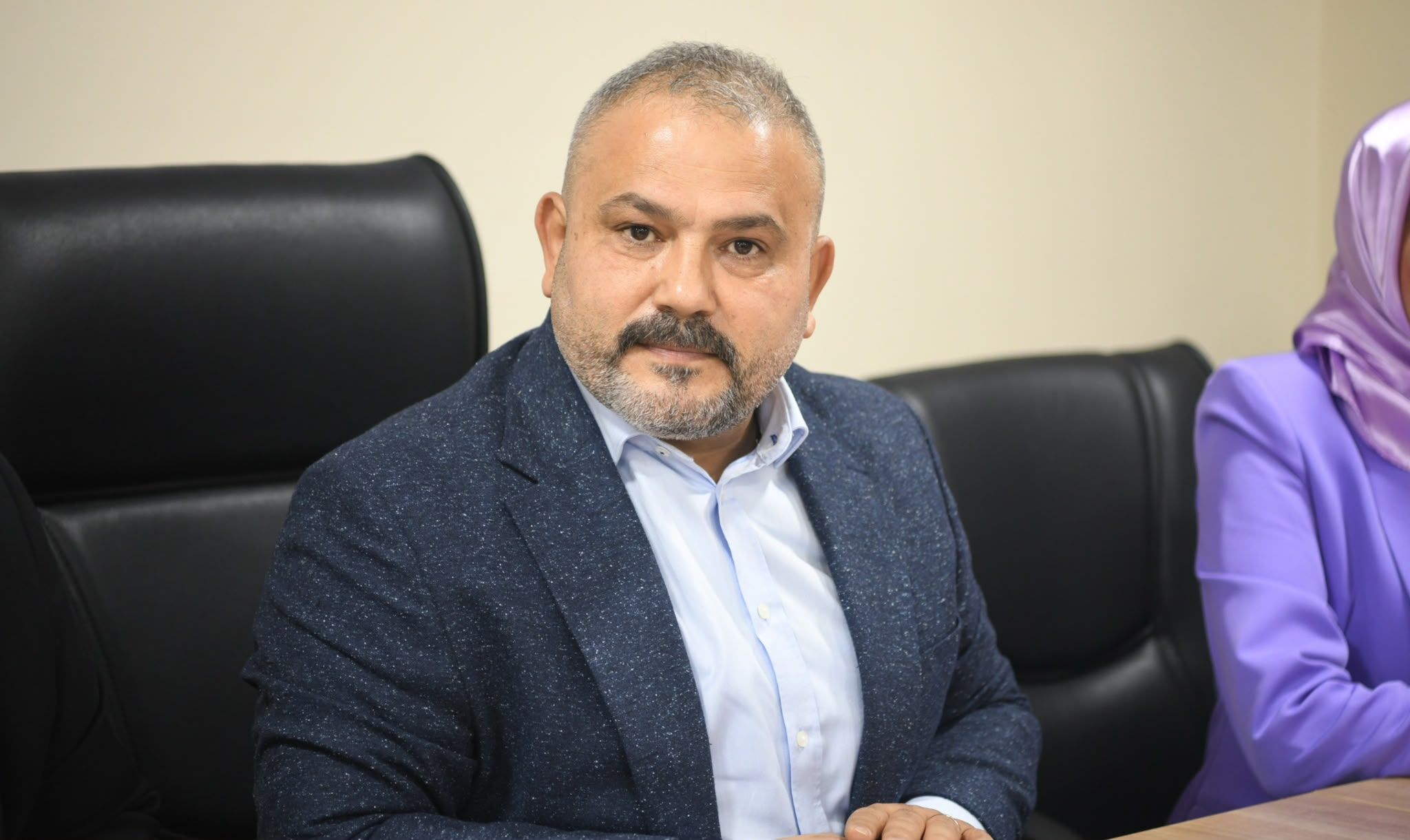 Hak Iş (4)