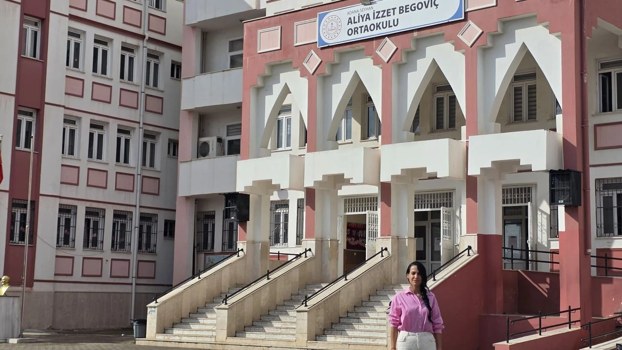 Adana’da Ortaokulda Bıçaklı Saldırı! Eğitim-İş’ten Sert Tepki: “Daha Ne Bekleniyor?”