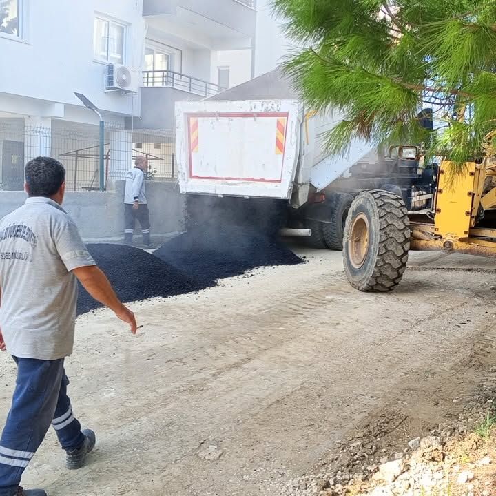 Yumurtalik Merkez Demi̇rtaş Yol Çalişmasi (4)