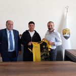 İş İnsanı Nihat Şimşek’ten Ağrıspor’a 1 Milyon TL Destek