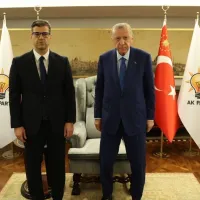 Özel