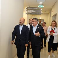 Özel
