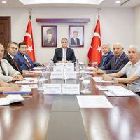 Özel