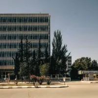 Özel