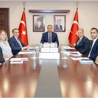 Özel