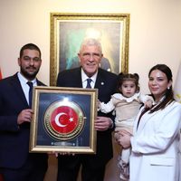 Özel