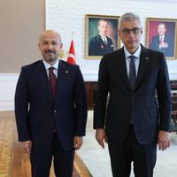 Özel