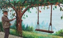 Tarsus duvarları renkleniyor