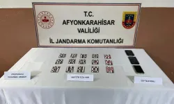 Jandarma 208 adet uyuşturucu hap ele geçirdi