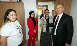 Çiçek Verip, Geçmiş Bayramlarını Kutladı: Mustafa Loğoğlu, Personelini Unutmadı