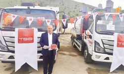 Zeydan Karalar'dan Yüreğir Belediyesi'ne Araç Desteği