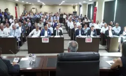 Adana Büyükşehir Meclisi Kararlarını Açıkladı! Sabahattin Eşberk’in Adı Yüreğir’de Yaşayacak!