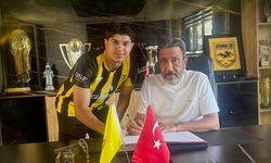 Beşiktaşlı Golcü Adana 01 FK'ya İmzayı Attı