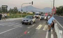 Otomobille Çarptığı Kadının Üzerinden Geçmeye Çalıştı