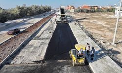 Adana'da Buruk TOKİ Yolunda Çalışmalar Başladı