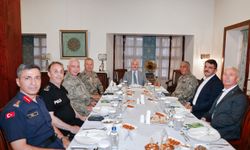 Adana’da Tümgeneral Özeren’e Anlamlı Veda