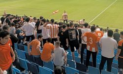 Adanaspor Taraftarı Yöneticileri Protesto Etti