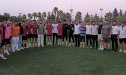 Flaş Gelişme: Adanaspor’da Yemek Krizini Taraftar Çözdü!