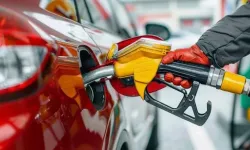 Akaryakıtta Gece Yarısı Depremi: Fiyatlar 80 Lirayı Aşacak!