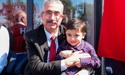 Başkan Karataş 23 Nisan Coşkusunu Dev Şenlikle Taçlandırdı