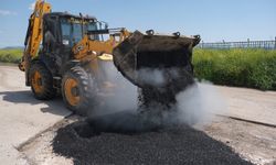 Ceyhan’da Asfalt Atağı! Bozuk Yollar Tek Tek Yenileniyor