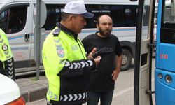 Adana’da Trafik Denetiminde Şok Olay: Sürücüden Gazeteciye Sözlü Taciz