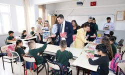 Adana’da 23 Nisan Sevinci: Miniklere Anlamlı Sürpriz!