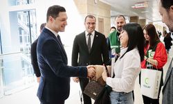 Adana Barosu ve Yeşilay'dan Adliye Koridorlarında 'Bağımsızlık' Mesajı