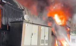 Adana’da Korkutan Yangın! Geri Dönüşüm Fabrikası Alevlere Teslim Oldu