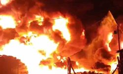 Kozan’da Gece Yarısı Yangını: Sulama Boruları Kül Oldu
