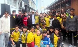 Adana 01 FK'da Hedef 1. Lig: Başkan Kutlu Gençlerle Buluştu