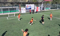 Adana’da Gençler Sahaya İndi! Polis Haftası’nda Büyük Turnuva