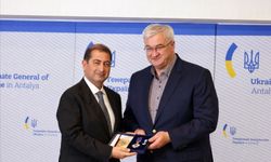 Adana'ya Uluslararası Gurur: Ömer Faruk Sakarya'ya Ukrayna'dan Yüksek Devlet Nişanı!