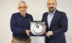 Nacar’dan Vural’a Plaket