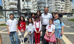 23 Nisan’da Yumurtalık Renkli Görüntülere Sahne Oldu