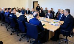 Vali Yavuz’dan Yumurtalık’a Ziyaret: Yatırım ve Sosyal Projeler Masaya Yatırıldı