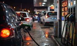 İndirim Sevinci Kısa Sürdü! Akaryakıta Bu Gece Zam Geliyor