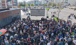 Milletvekilleri Adana’da, Taraftarı Kent Meydanında Elazığsporu Yalnız Bırakmadı
