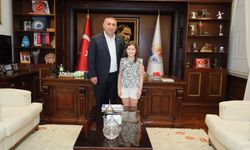 Adana’nın Gururu Atiye Özari’den Anlamlı Ziyaret