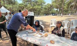 MHP Seyhan’dan Yaşlılara Vefa