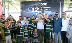 AOSB’de Futbol Şöleni Sona Erdi! Şampiyon Kupasını Aldı
