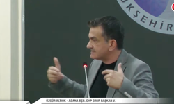 Adana Büyükşehir Meclisi'nde Gündem Yoğundu: Şiirden Hizmet Tartışmasına