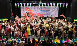 Adana'da Miniklerin Mezuniyet Coşkusu: Geleceğe İlk Adım!